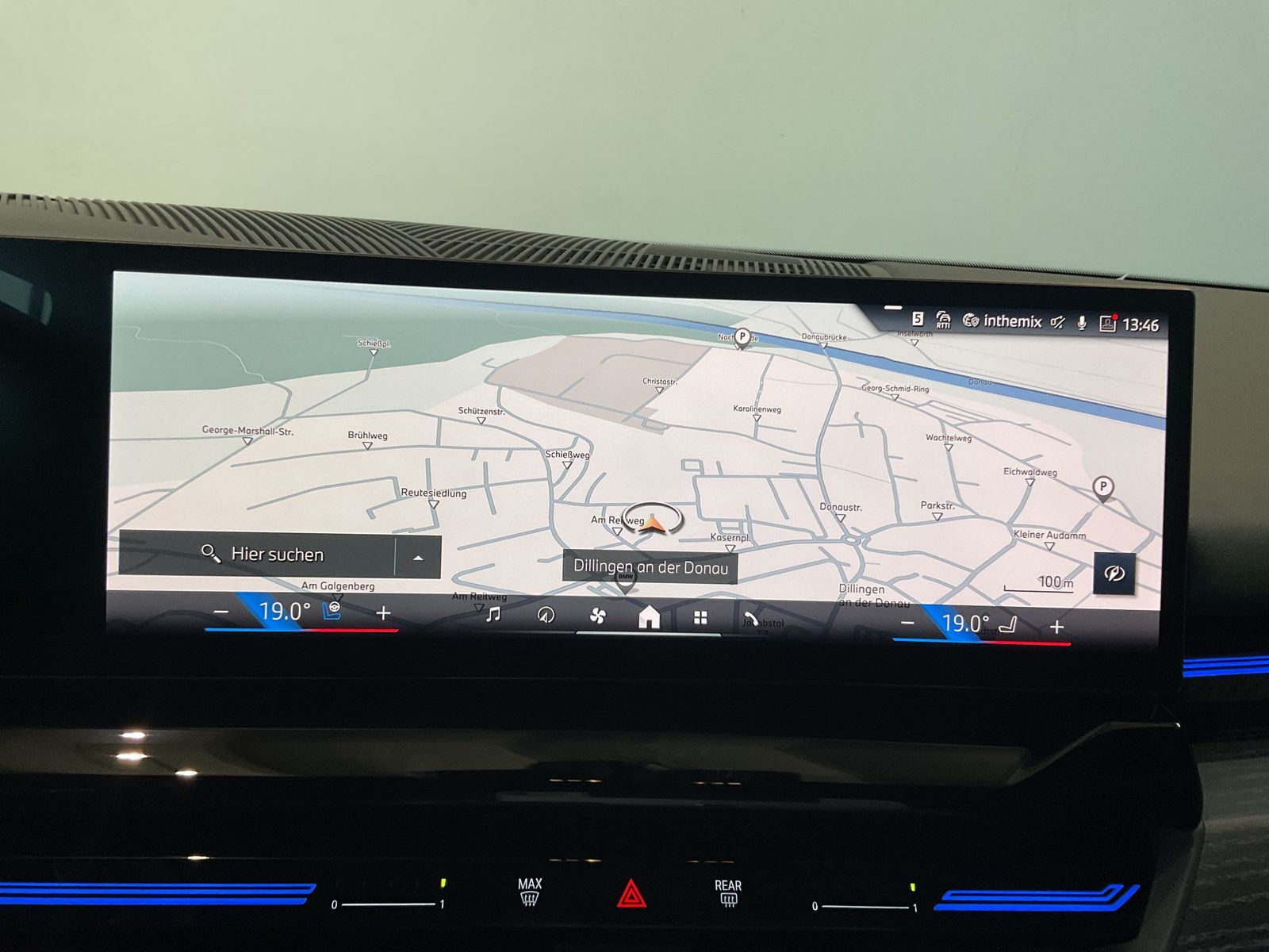 Fahrzeugabbildung BMW 520d xDrive M Sportpaket pro, Panorama-Glasdach,