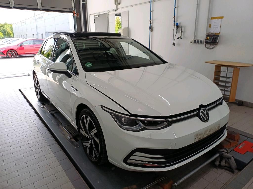 Volkswagen Golf VIII Limo Style Pano IQ-LED Matrix Navi foto 2