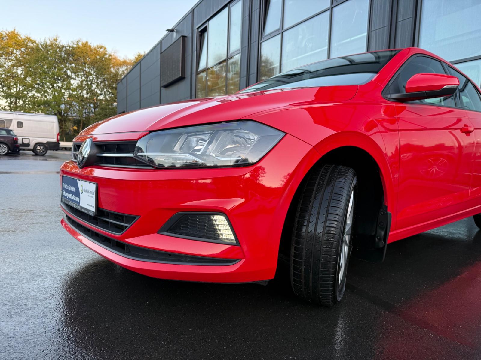 Volkswagen Polo VI Comfortline*SHZ*FSP*TEMPOMAT*ALU*TÜV NEU