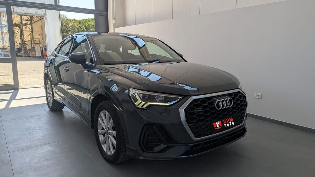 Image of Audi Q3