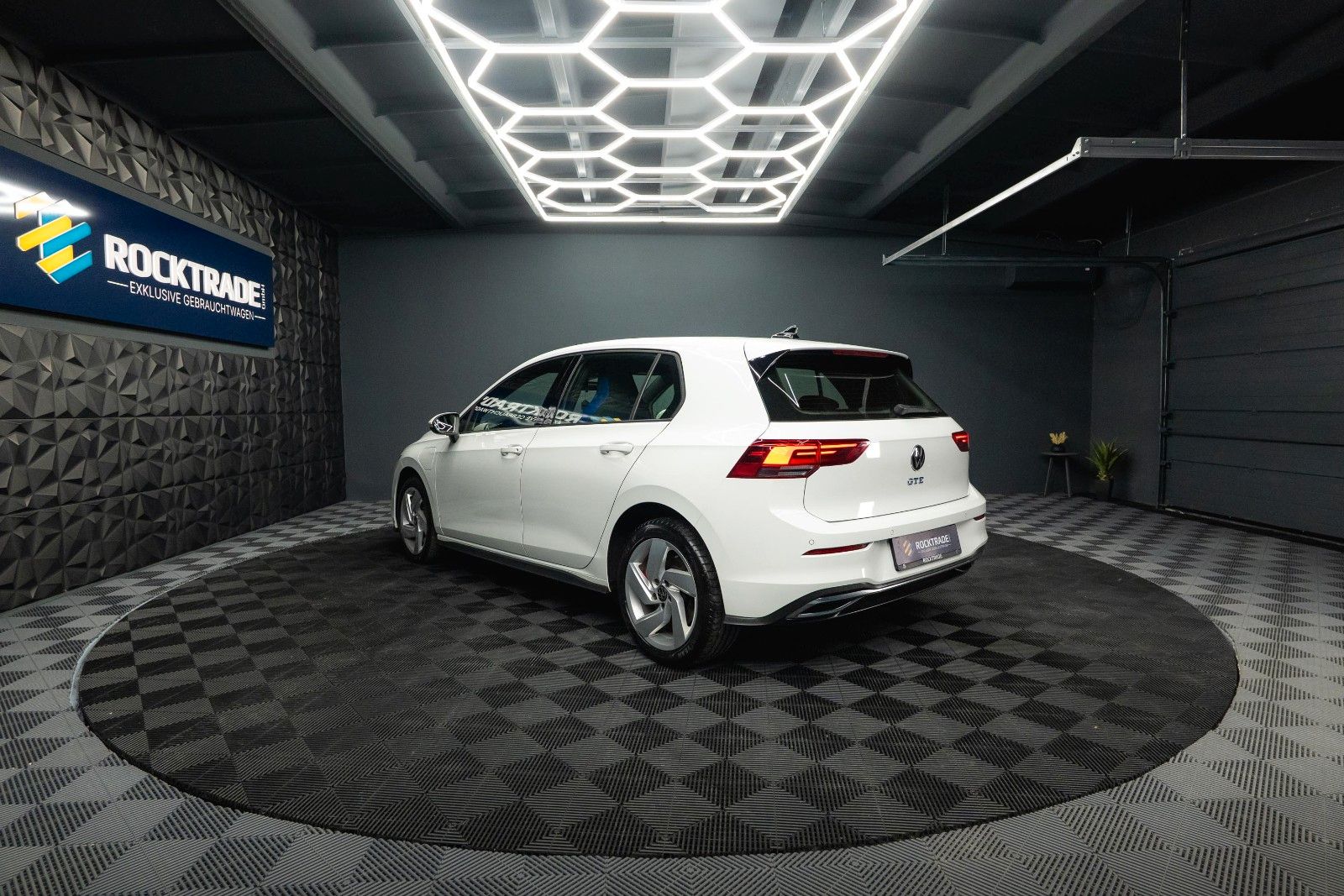 Fahrzeugabbildung Volkswagen Golf VIII Lim. GTE eHybrid Sport | LED | ACC