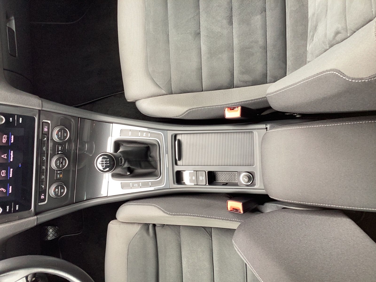 Fahrzeugabbildung Volkswagen Golf VIII TSI Comfortline