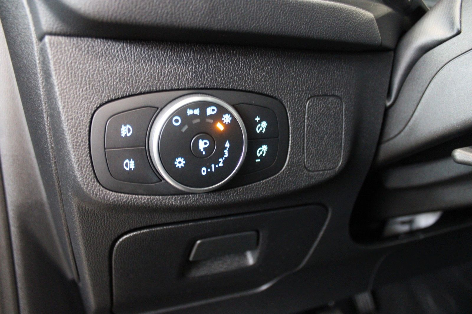 Fahrzeugabbildung Ford Focus Trend Turnier KLIMA AHK WinterPaket 1.Hd