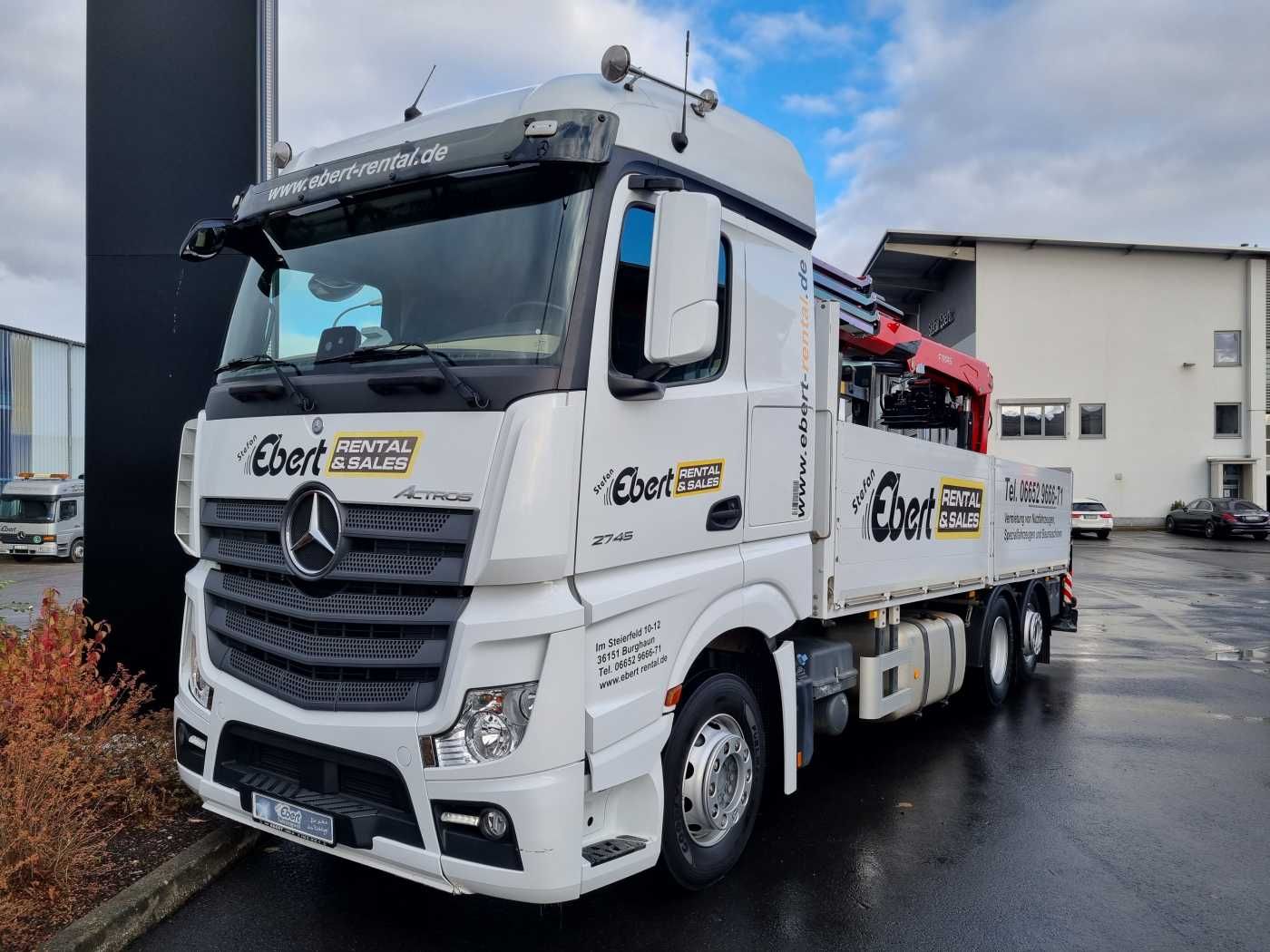 Fahrzeugabbildung Mercedes-Benz Actros 2745 L 6x2 Baustoffpritsche+Kran Retarder