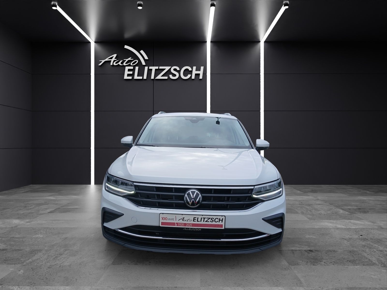 Fahrzeugabbildung Volkswagen Tiguan TSI Move DSG LED Navi ACC RFK SH LM