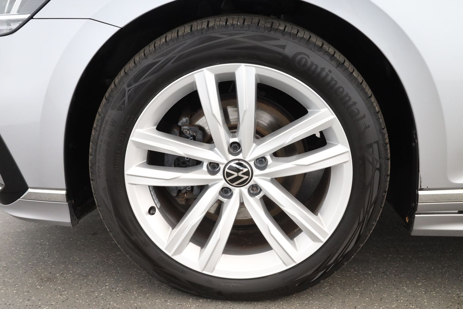 Volkswagen Passat Variant - Bild 8