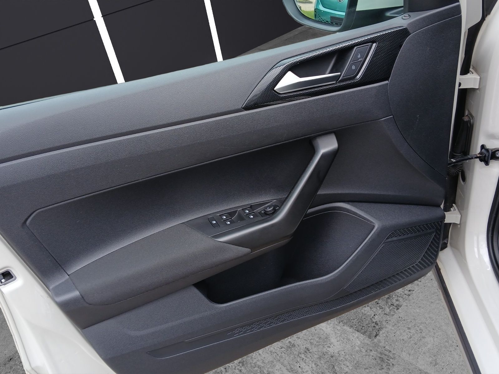 Fahrzeugabbildung Volkswagen Taigo TSI Life Matrix Navi AID ACC RFK SHZ