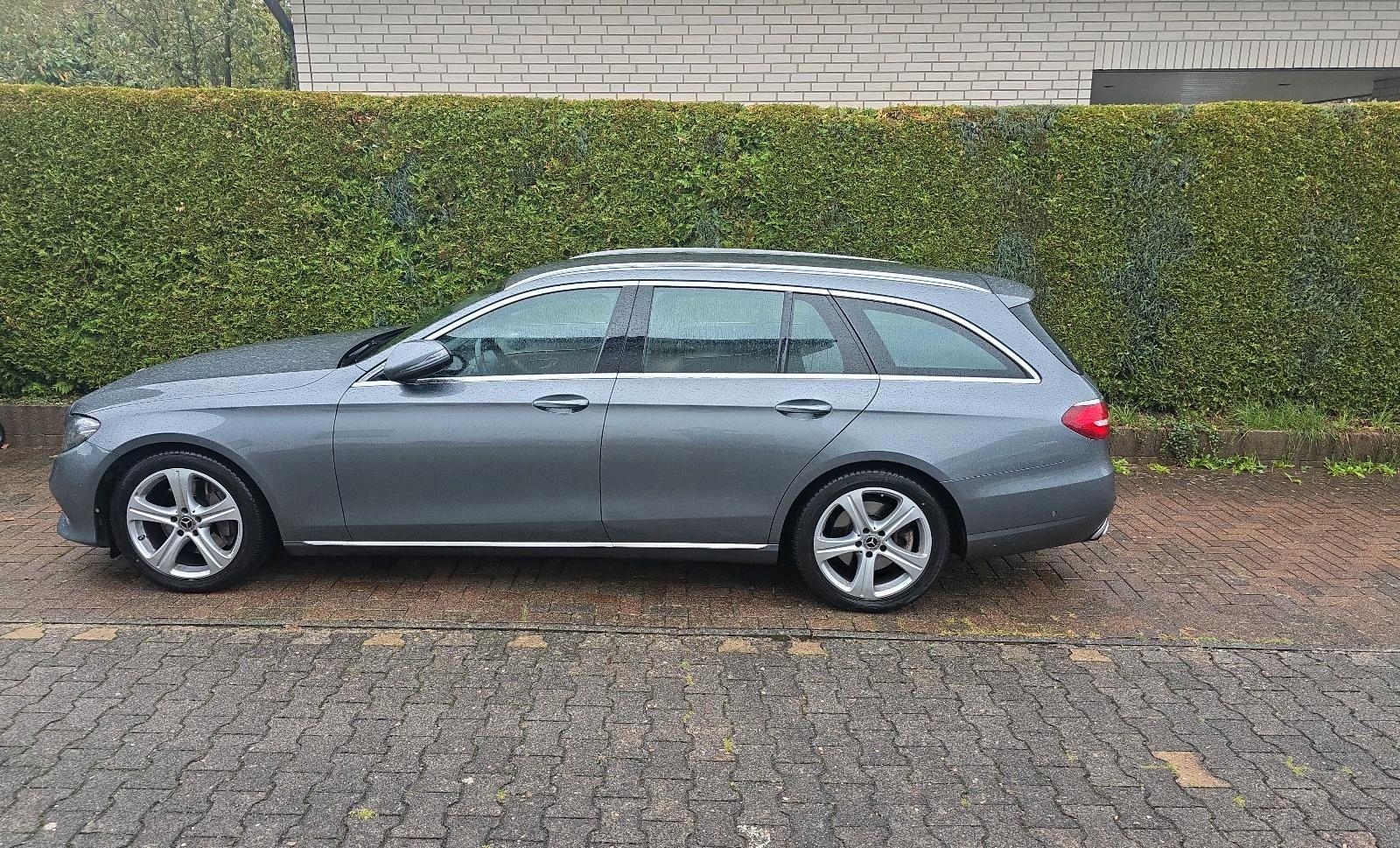 Mercedes-Benz E 350