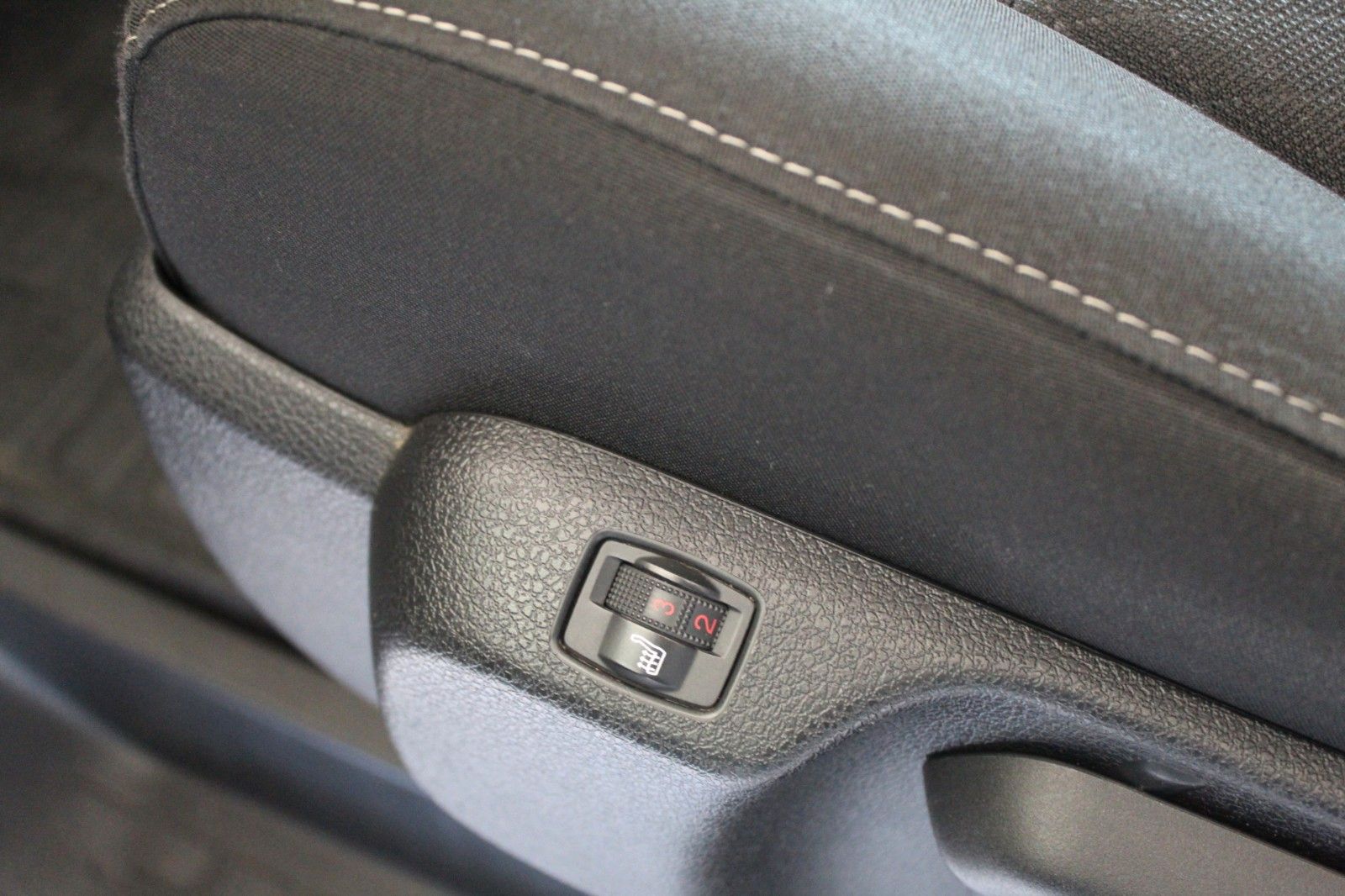 Fahrzeugabbildung Opel Zafira Life L, Automatik, 8 Sitzer, Xenon, AHK