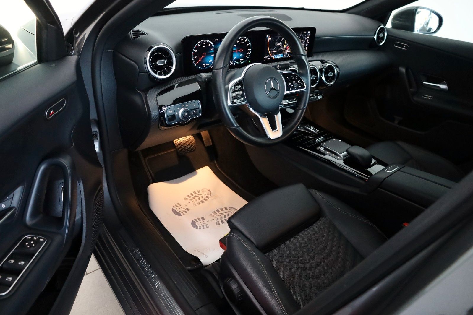 Fahrzeugabbildung Mercedes-Benz A 250 e Lim.Style,T.Leder,Navi,Kamera,CarPlay,SH