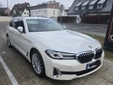 BMW 530i xDrive Touring A - Luxury Line Standheizung