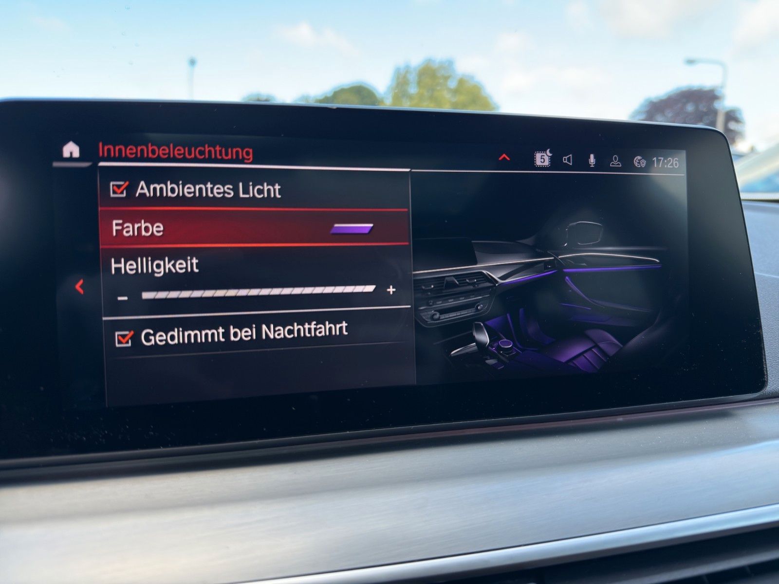 Fahrzeugabbildung BMW 520d Sport Line *Pano*Head-Up*AHK*Kamera*Leder*