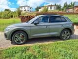 Audi Q5 40 TFSI S tronic quattro S line.