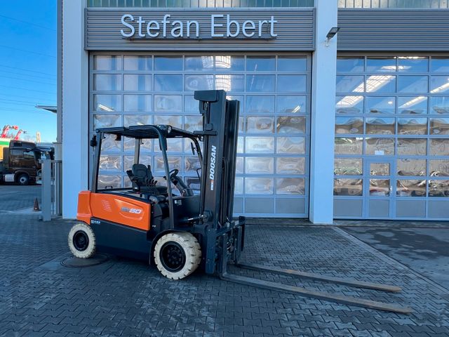 Doosan B50XC-7 / nur 230h! / SS / Zinkenverstellung