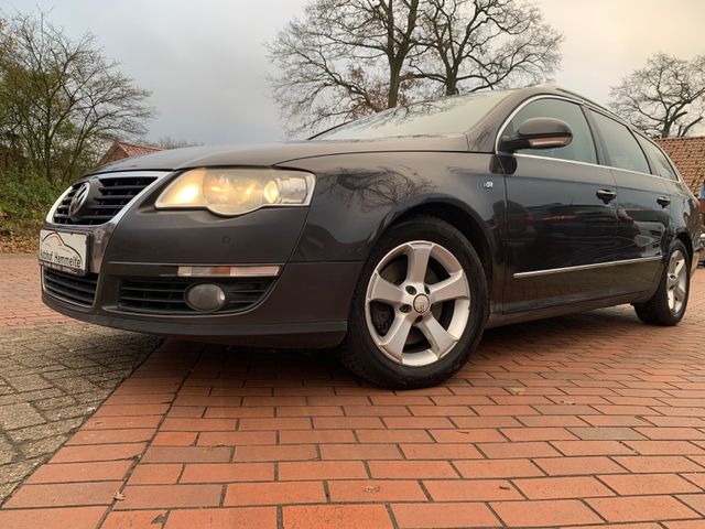 Volkswagen Passat Variant Highline*AHK