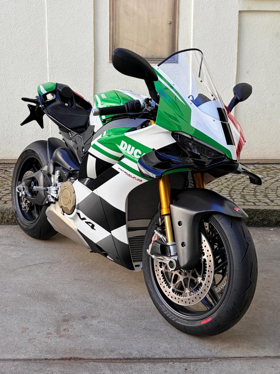 Ducati Panigale V4 Tricolore