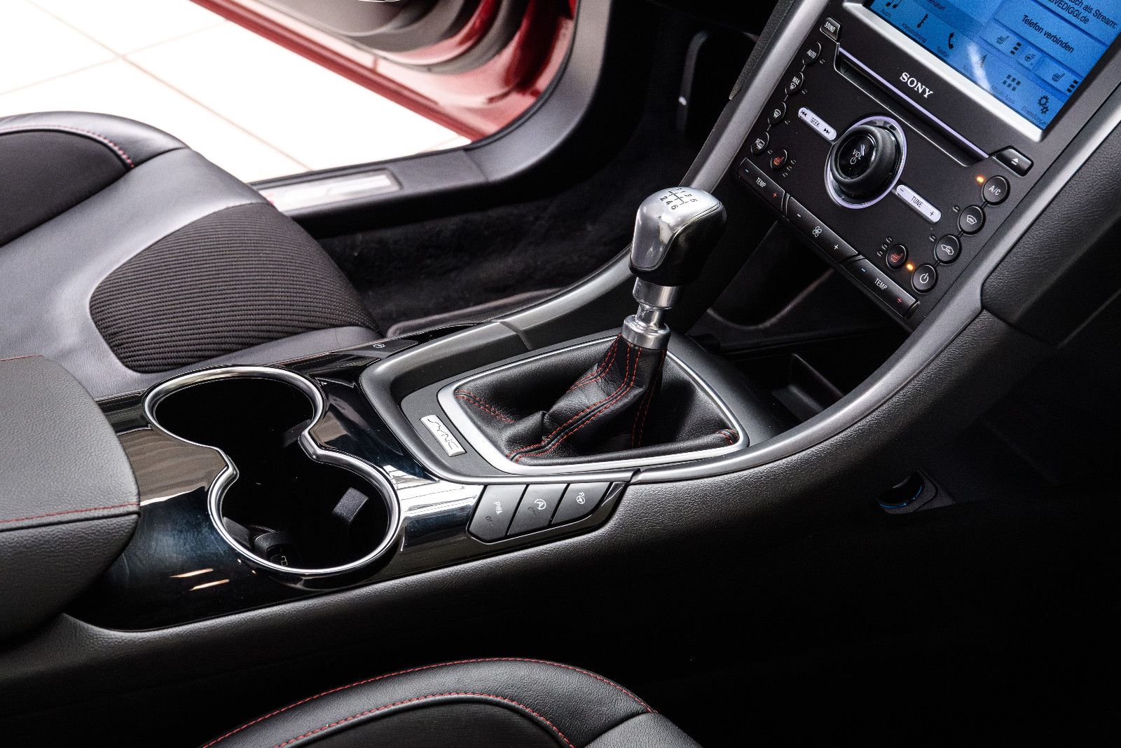Fahrzeugabbildung Ford Mondeo Turnier ST-Line+PANO+LED+GJR+ACC+SHZ+MEMO