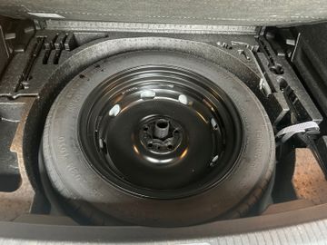 Volkswagen Tiguan - 10