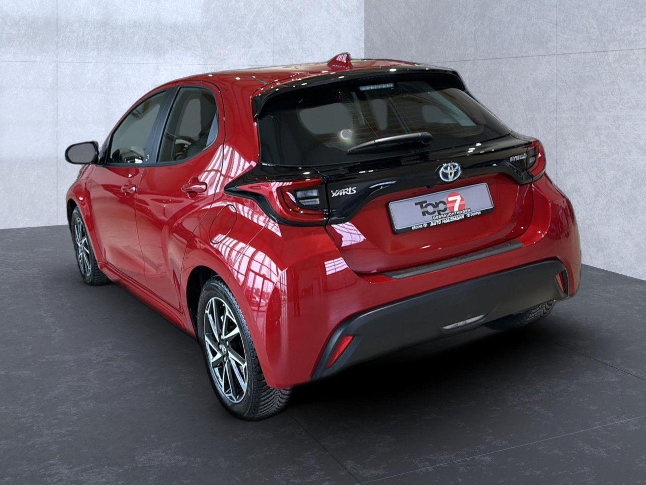Toyota Yaris 1.5 Hybrid Team Deutschland Automatik LED