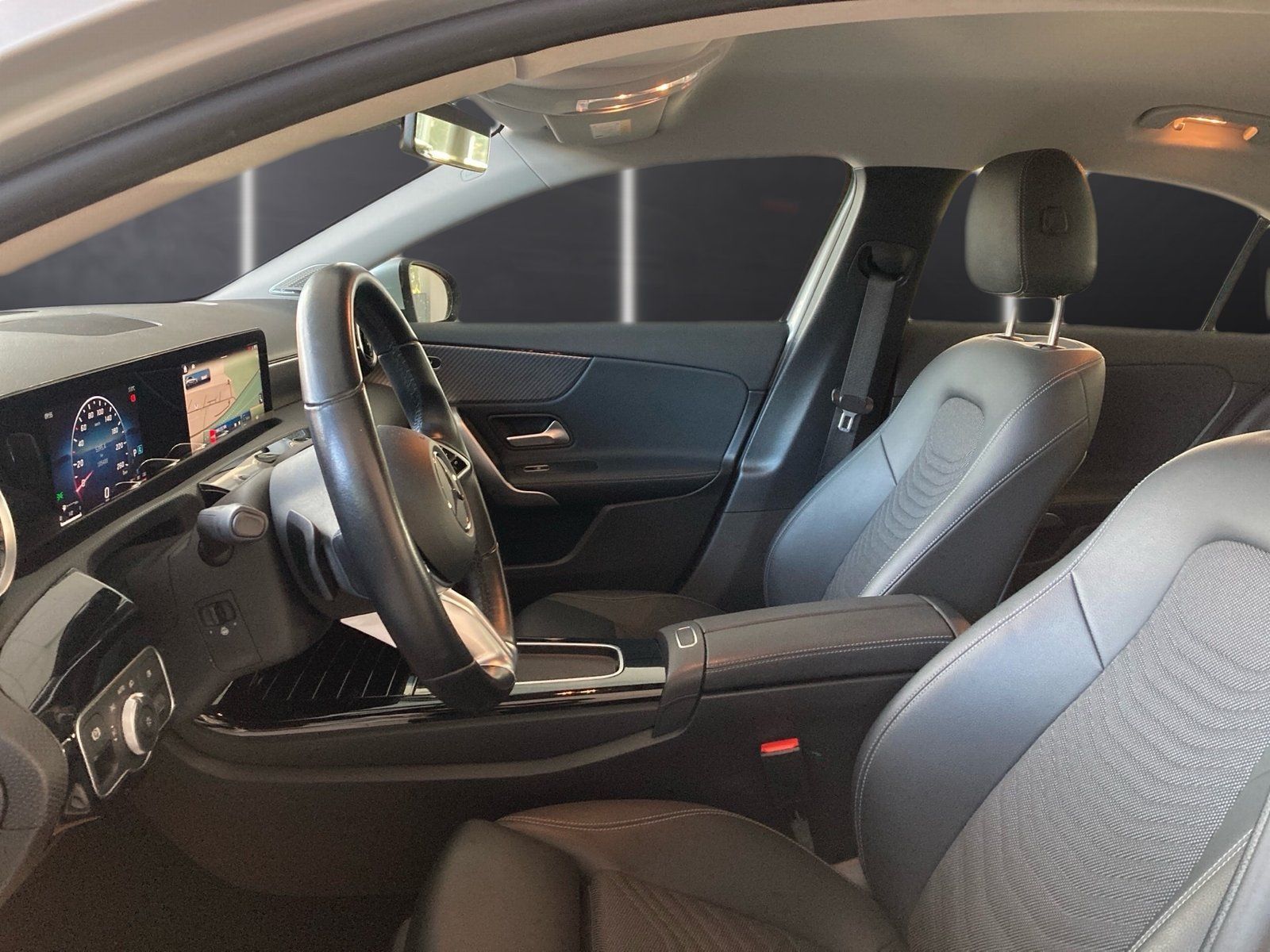 Fahrzeugabbildung Mercedes-Benz A 180 d Lim. Progressive*LED*Kamera*Burmester*