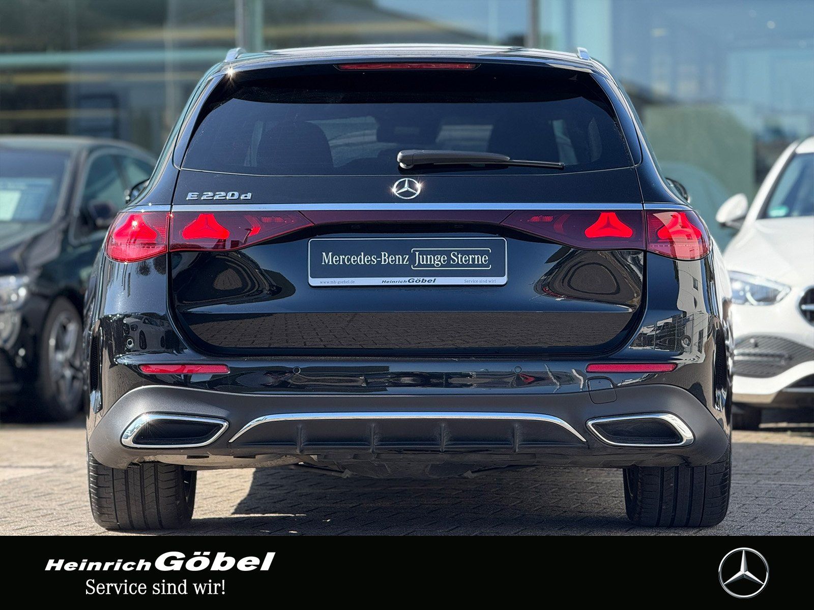 Fahrzeugabbildung Mercedes-Benz E 220 d T AMG*AHK*360°KAM*DIGITAL*MEMORY*TOTWINK