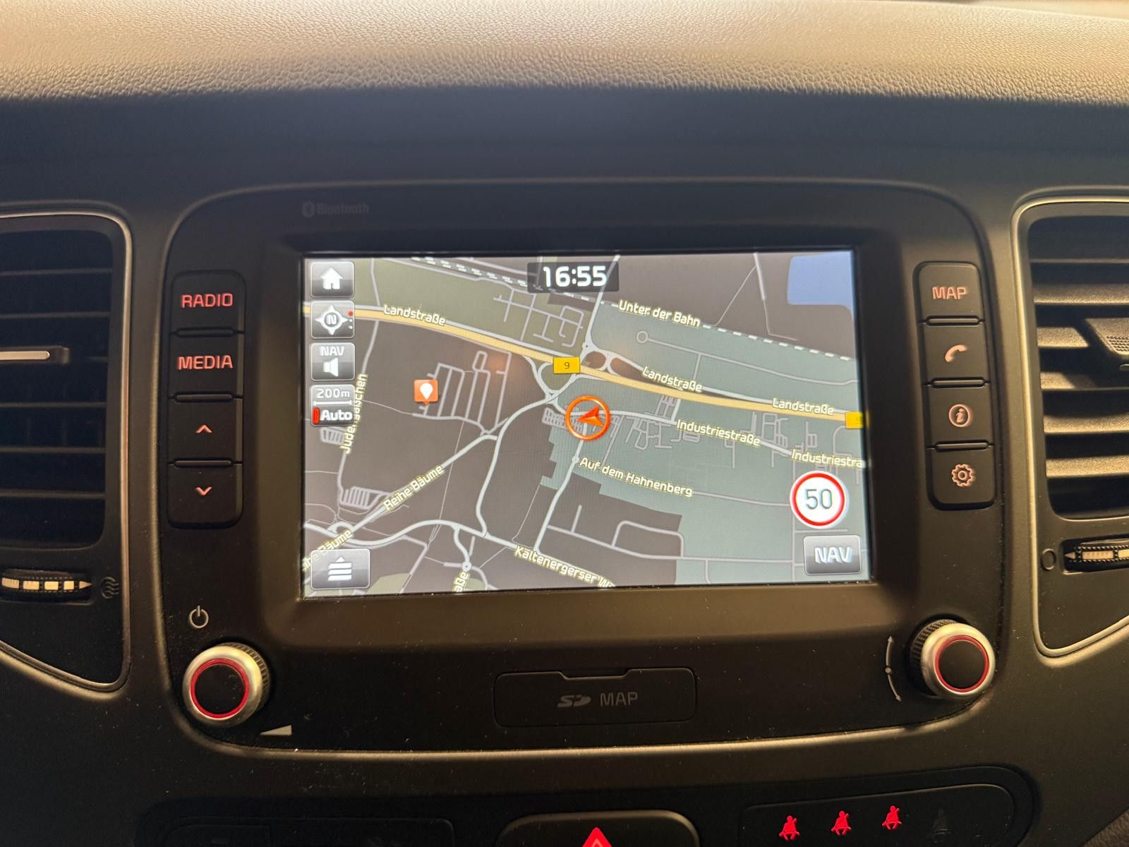 Fahrzeugabbildung Kia Carens /WENIG KM/NAVI/KLIMA/TEMPOMAT
