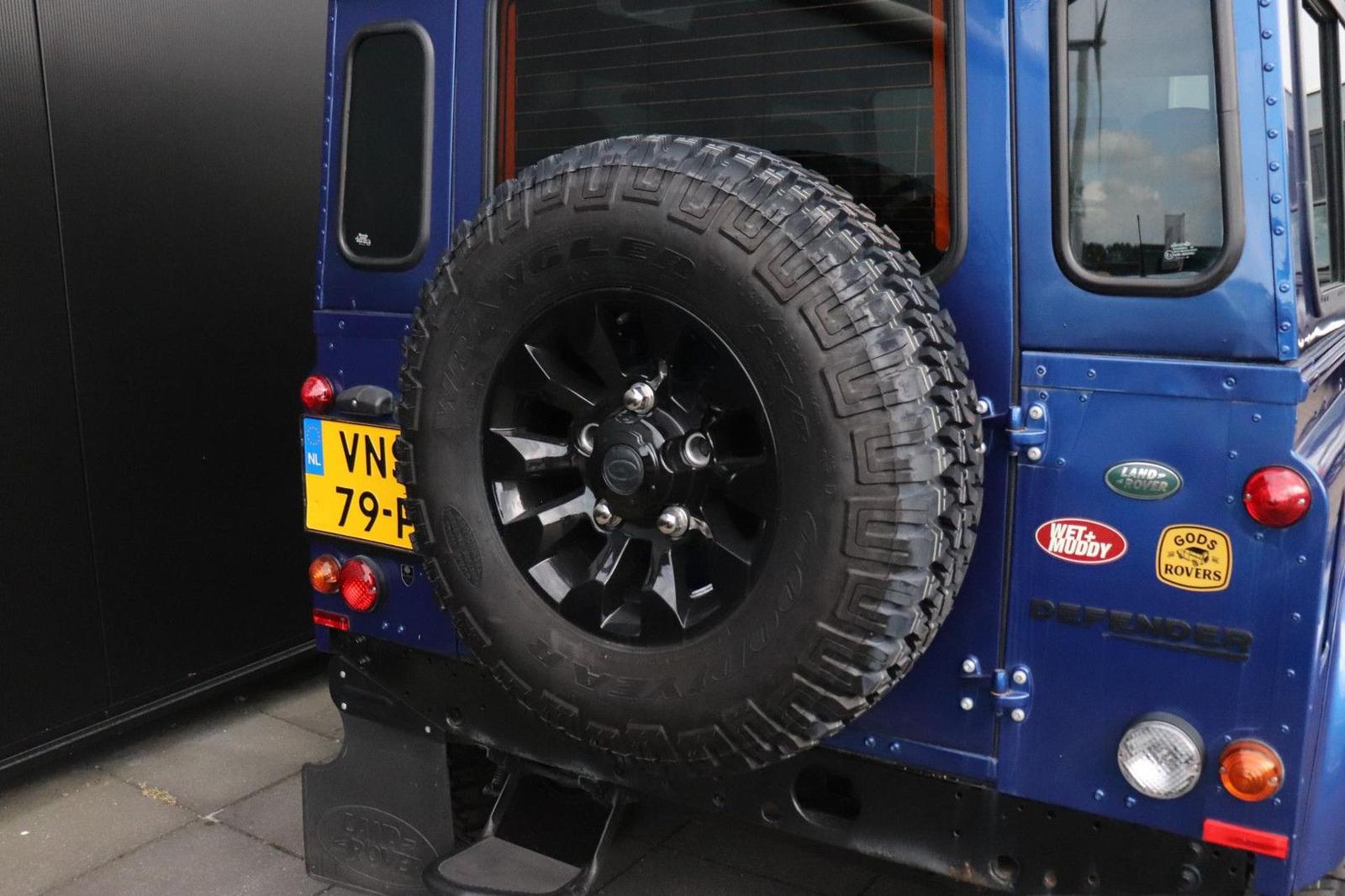 LAND ROVER DEFENDER - 2.2 D - 90 - 122 CV - 4X4 - BVM