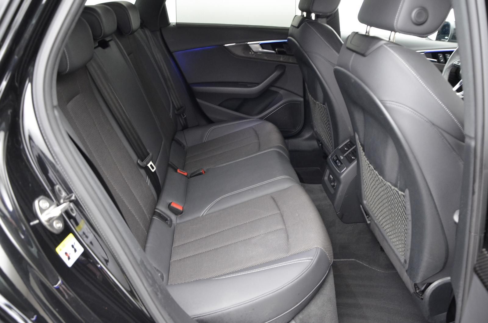Fahrzeugabbildung Audi A4 Avant S line 50 TDI 210kW quattro tiptronic L
