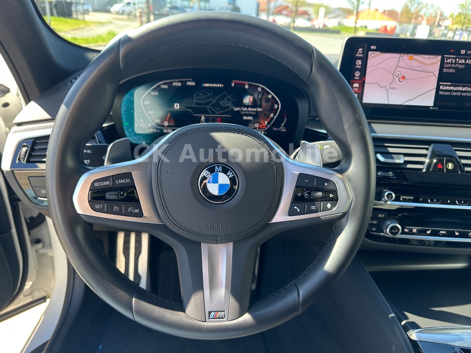 Fahrzeugabbildung BMW M550i xDrive Lim./Shadow-Line/Navi/Leder/LED/Kam