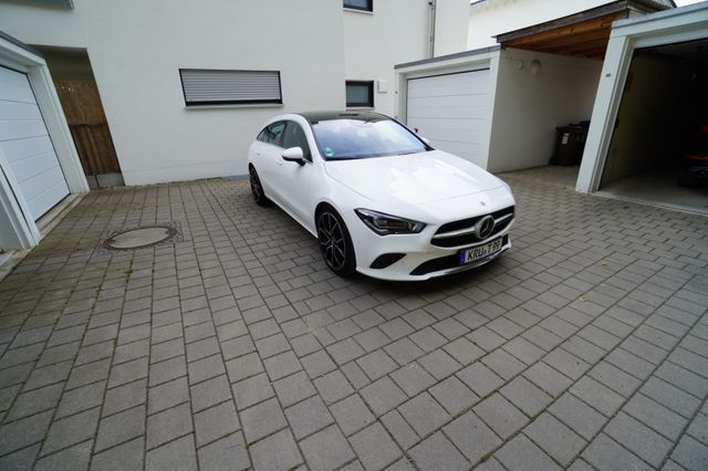 MERCEDES-BENZ CLA 180 Shooting Brake -