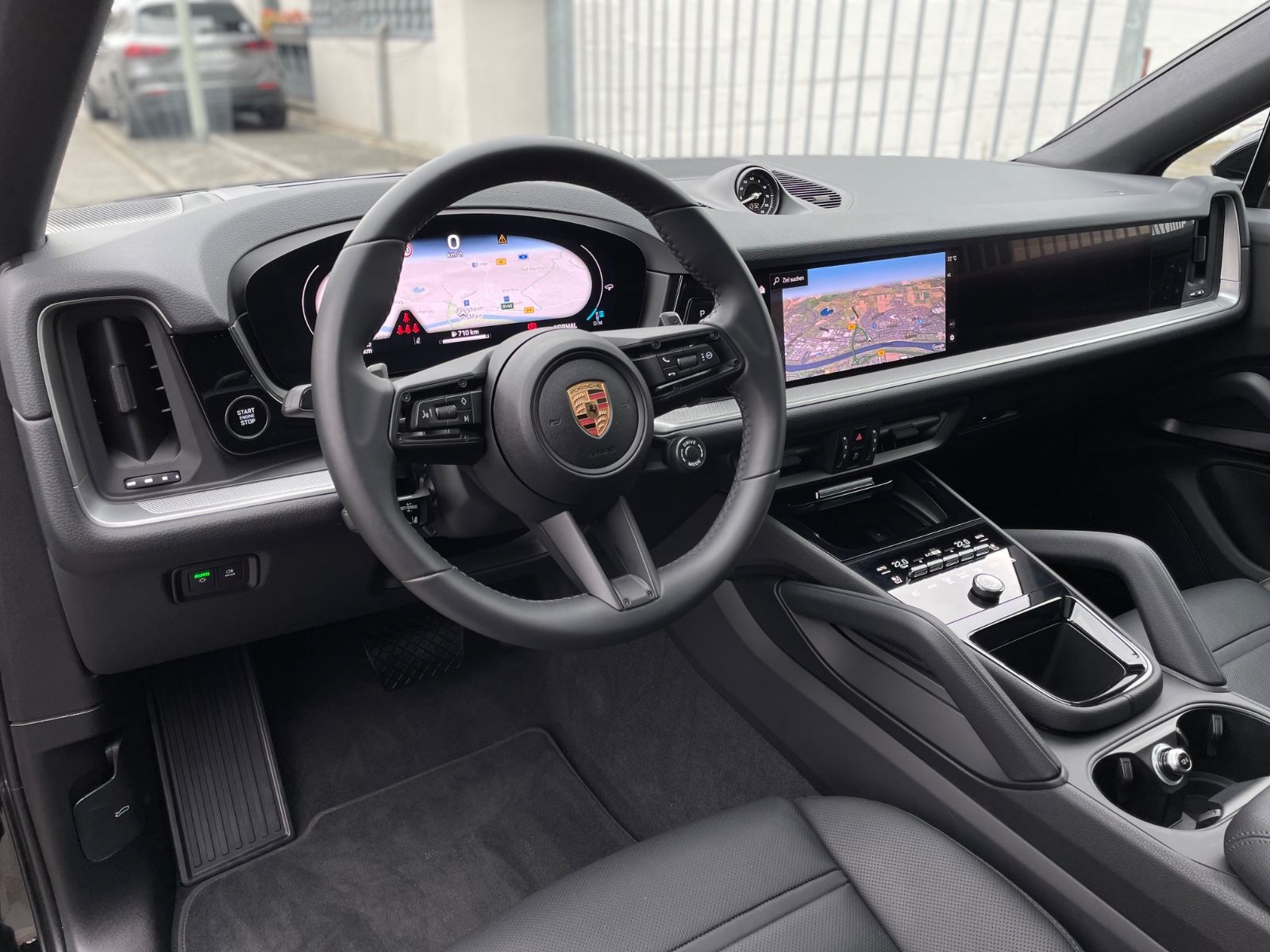 Fahrzeugabbildung Porsche Cayenne V6 Coupe |ACC|HUD|PASM|3.Displ.|Bose|22"