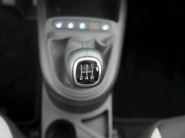 i10 FACELIFT TREND+NAVI+RÜCKFAHRKAMERA+SITZ-/LEN