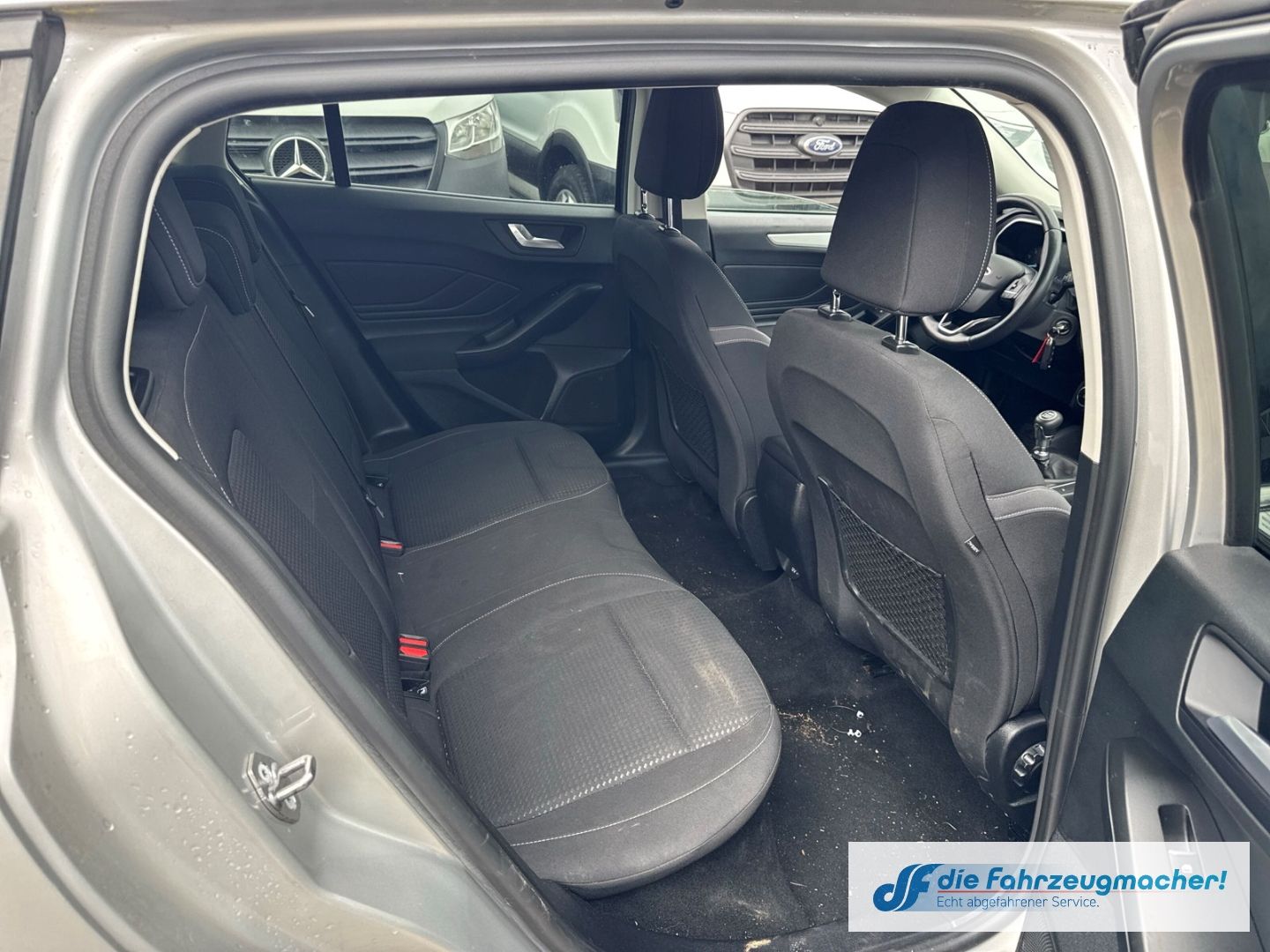 Fahrzeugabbildung Ford Focus Turnier 1.0 EcoBoost EU6d-T *EXPORT