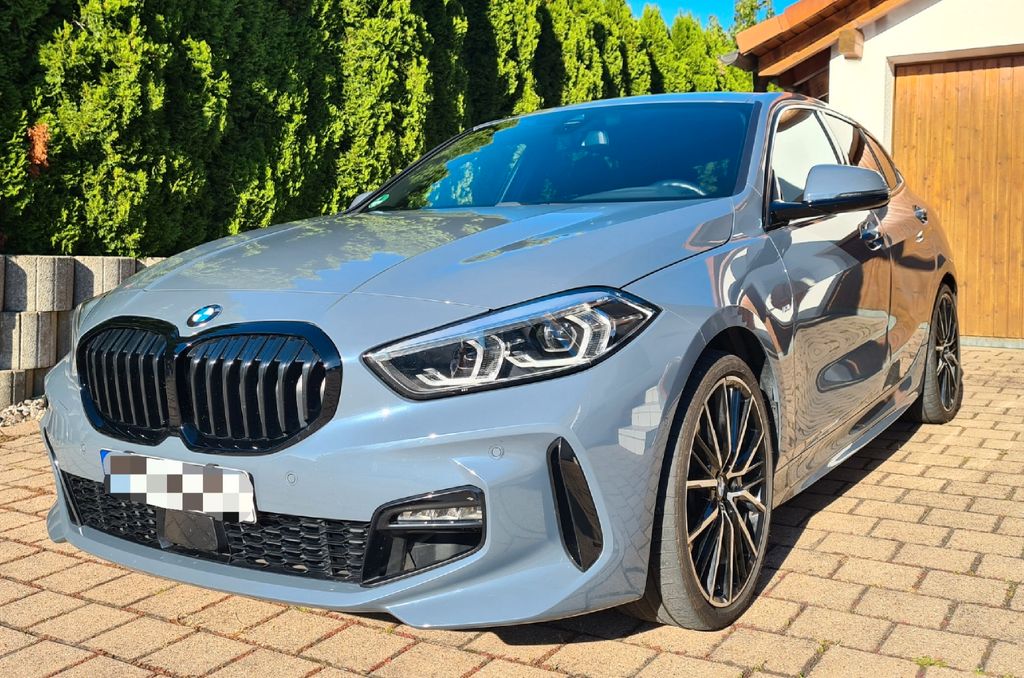 Image of BMW 118