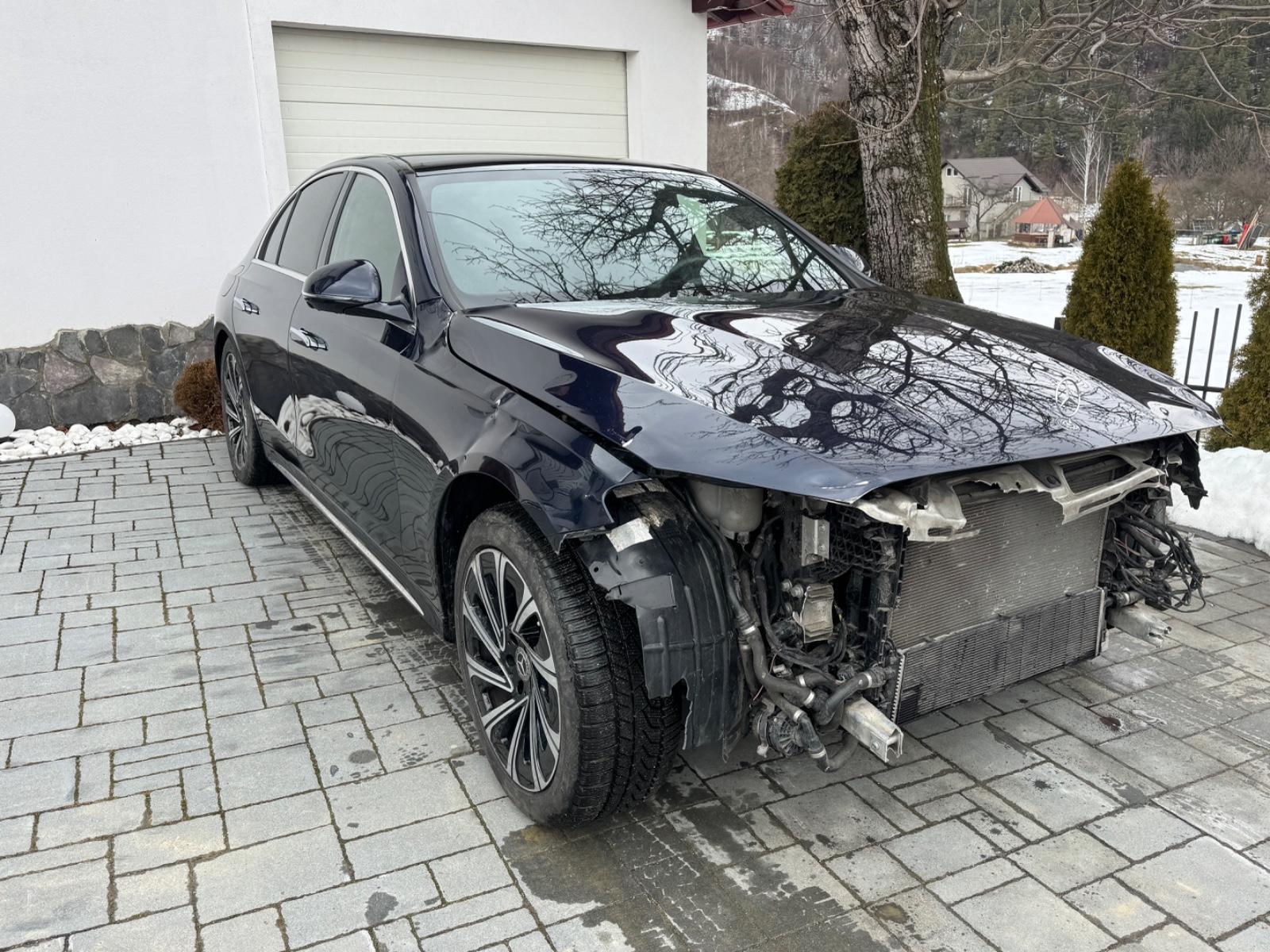 Mercedes-Benz E 220 d 4MATIC