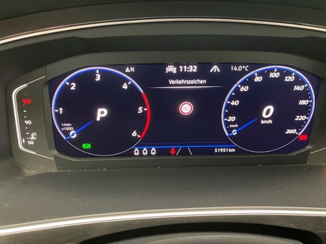 Fahrzeugabbildung Volkswagen TIGUAN 2.0 TDI 147 KW DSG R-LINE 4-MOTION AHK LE