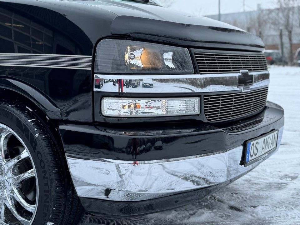 Fahrzeugabbildung Chevrolet Express Chevy Van Explorer Ltd. 70 Tkm 22"