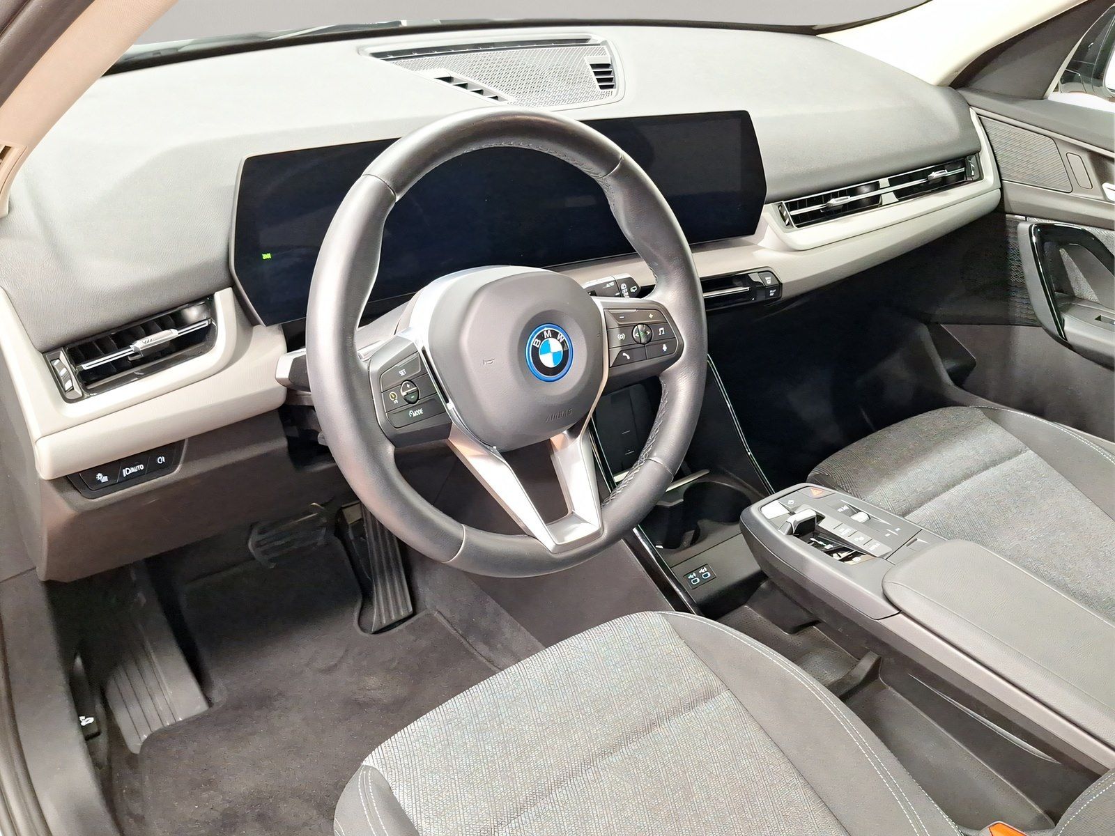 BMW iX1 xDrive30 Kamera LED Sitzheizung foto 4