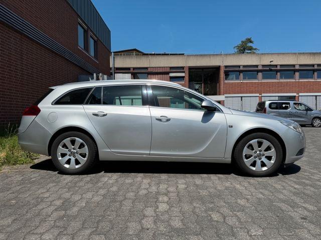 Opel Insignia 2012 — engine 1.598 cm³, 179 HP (132kW)