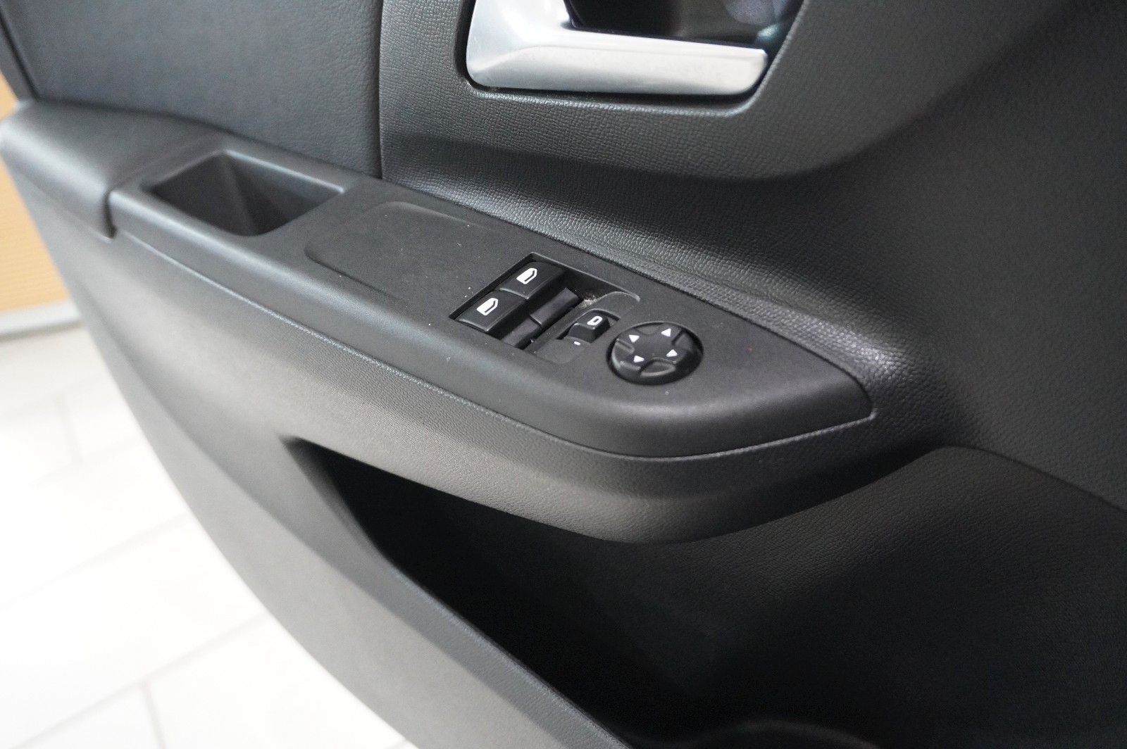 Fahrzeugabbildung Opel Corsa F 1.2 ELEGANCE NAVI/LED/TEMP./SPORT/DAB+