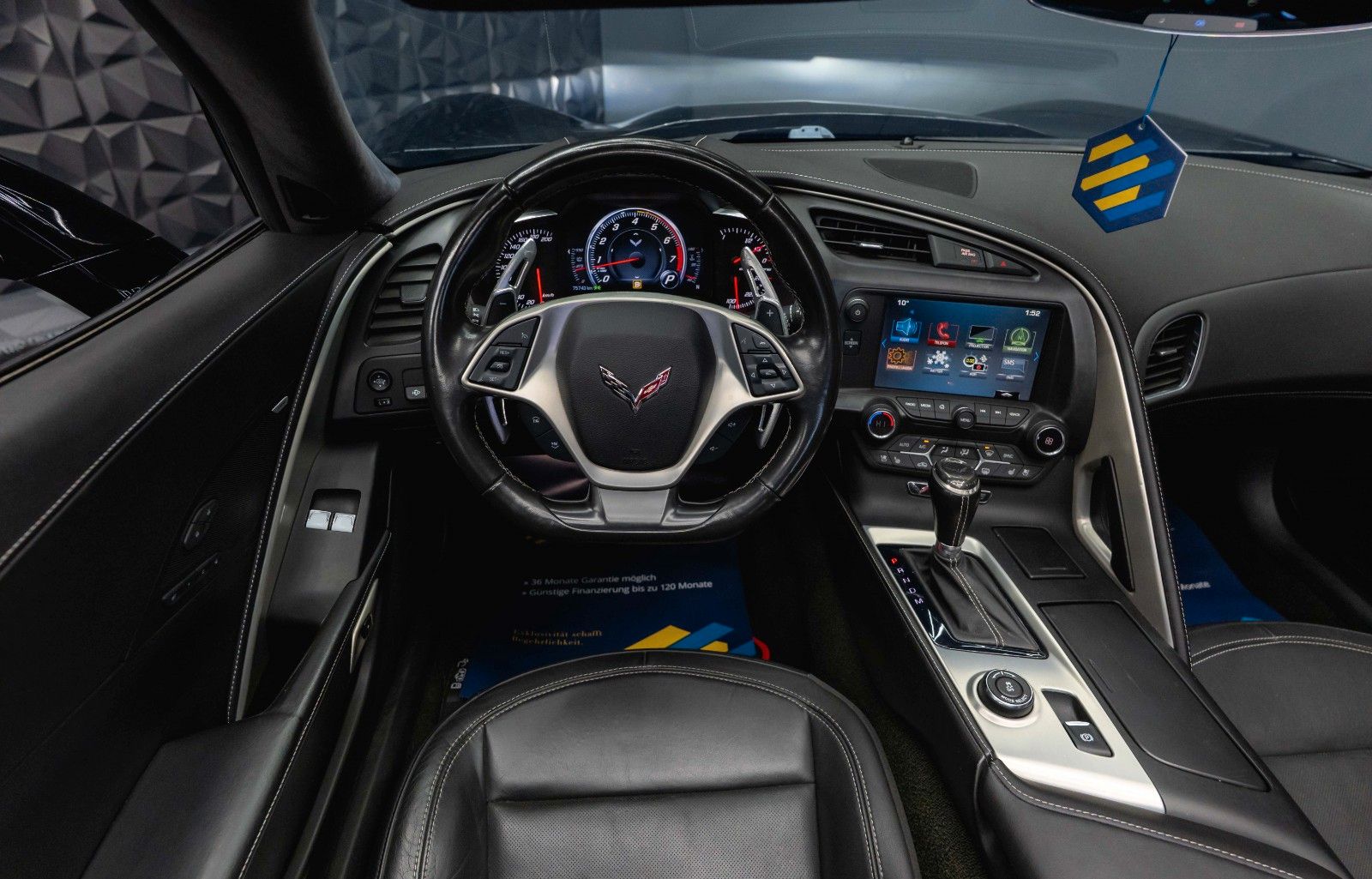 Fahrzeugabbildung Corvette C7 6.2 V8 Stingray 3LT Z06-Design Targa Perform.