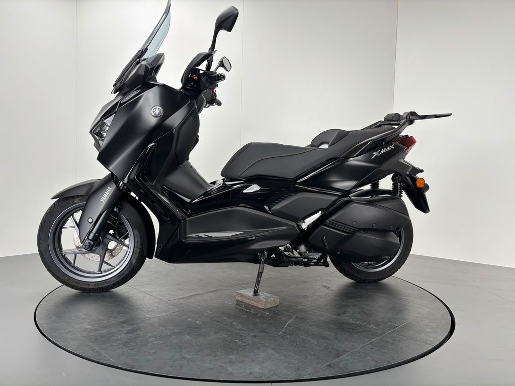 Fahrzeugabbildung Yamaha XMAX 300 TECHMAX *NEUWERTIG *TOPCASETRÄGER