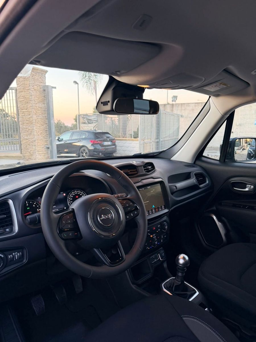 Jeep Renegade 1.6 Mjt 130 CV Limited Full Led imagem 3