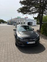 Opel Astra 1.6 85kW Selection Selection - Opel Astra mit Benzin-Antrieb: Limousine, 1.8