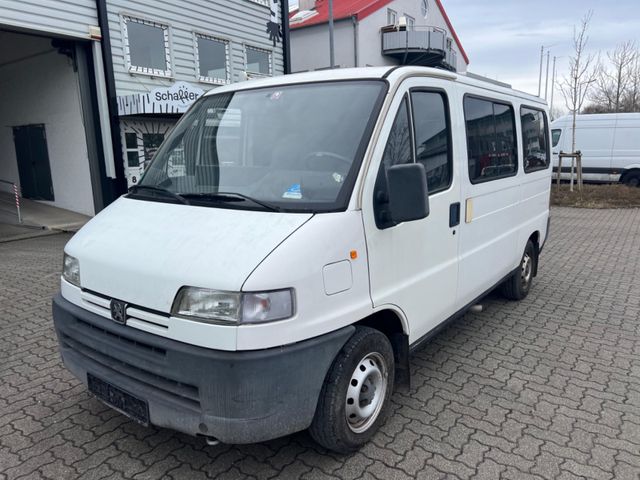 Peugeot Boxer Wohnmobil BENZIN