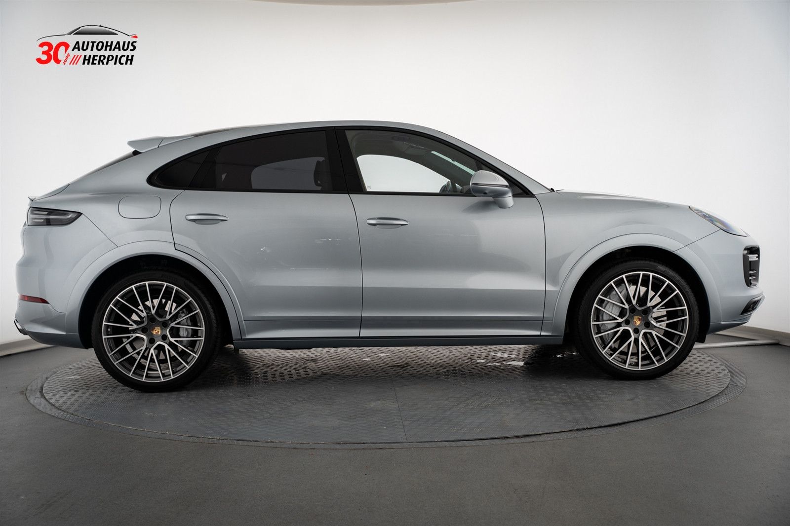 Porsche Cayenne Turbo Coupé 22" BiColor Carbon SAGA HAL  foto 6