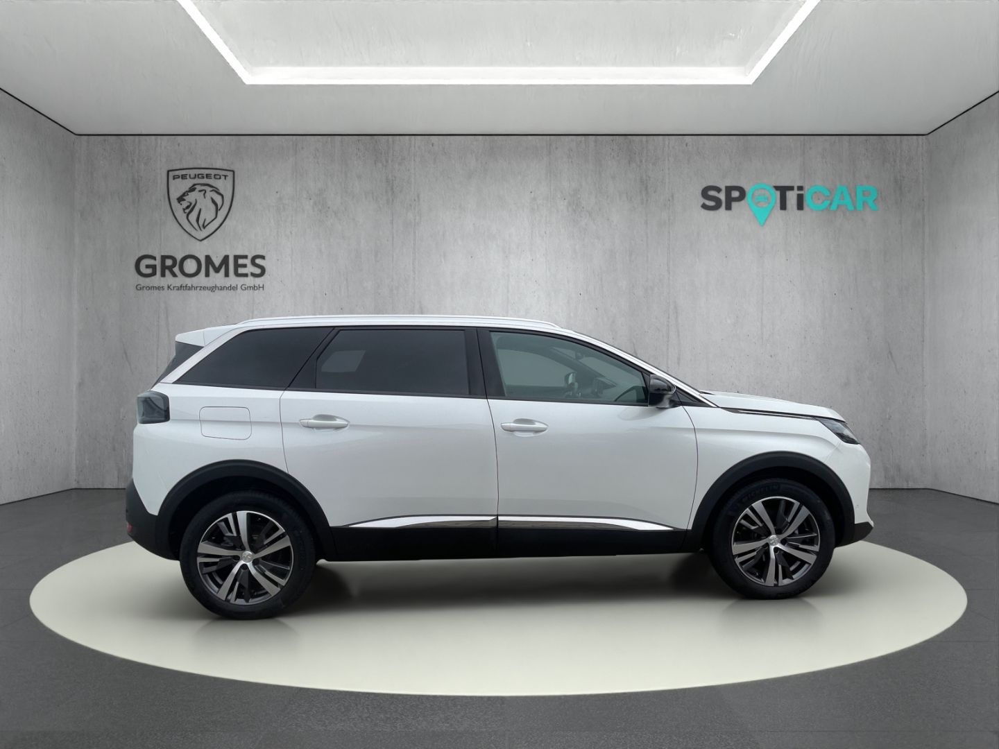 Peugeot 5008 Allure Pack 1.2 PT 130 7-Sitzer LED Navi Di imagem 2