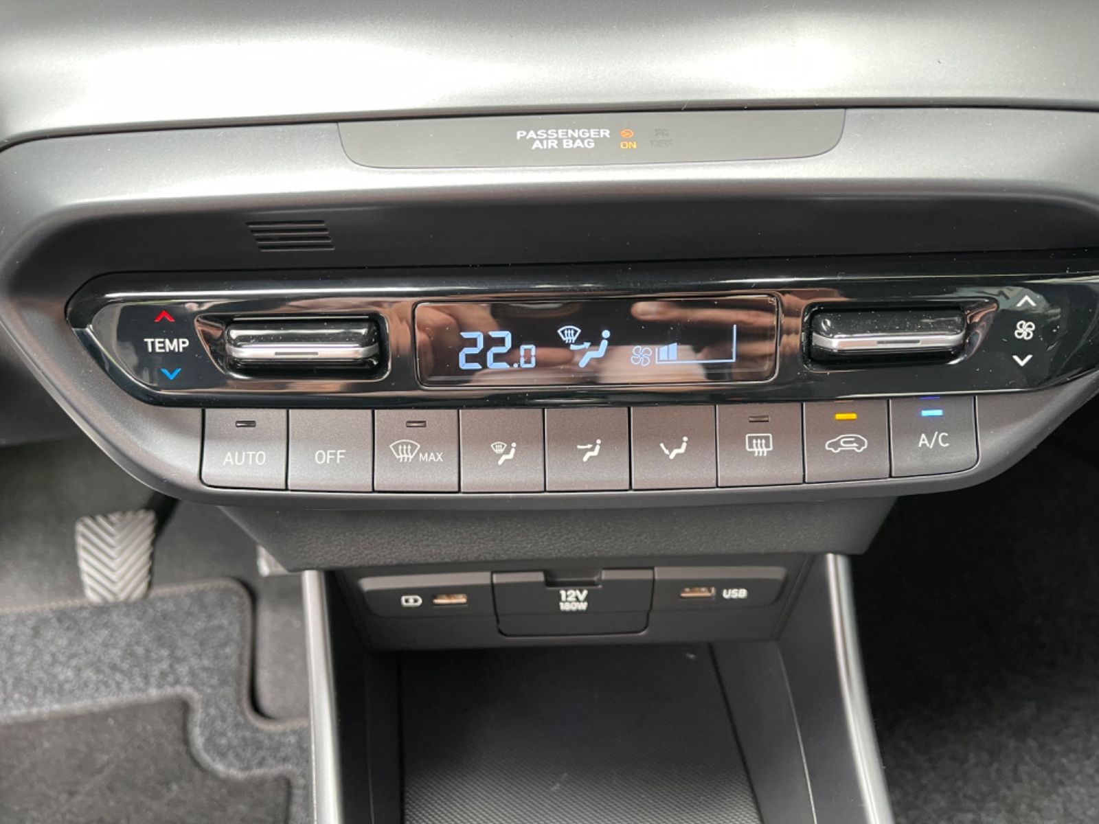 Fahrzeugabbildung Hyundai i20 1.0 T-GDI  Connect & Go NAVI KAMERA SOUND