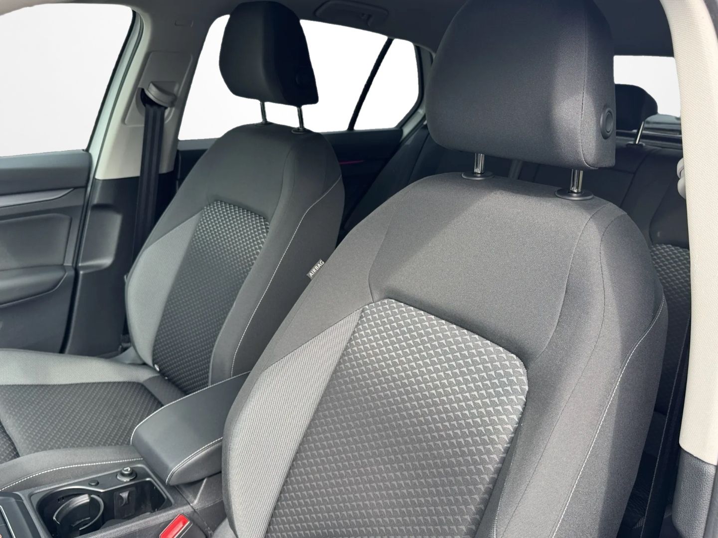 Golf VIII 1.5 TSI "ACTIVE" *STDHZG*LED*NAVI*HUD*