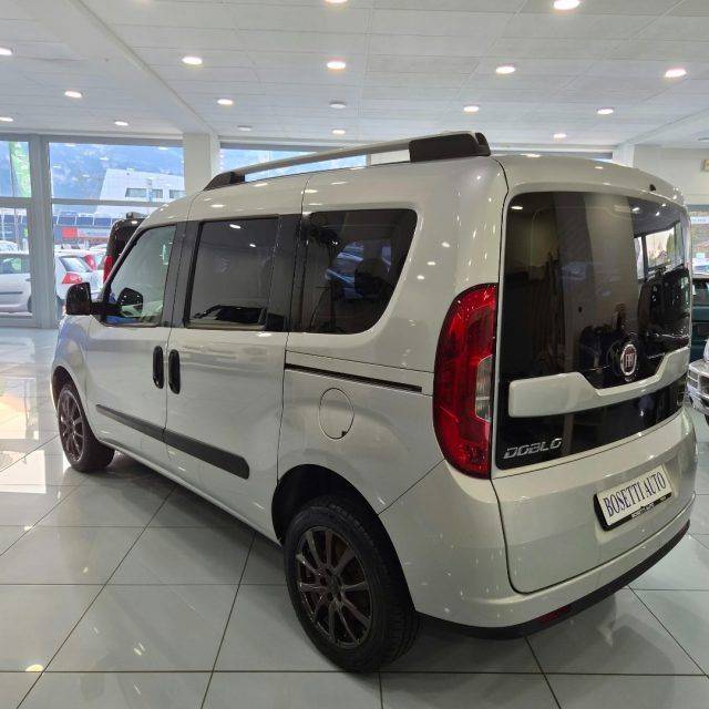 Fiat FIAT Doblo Doblò 1.4 T-Jet 16V Lounge imagem 3
